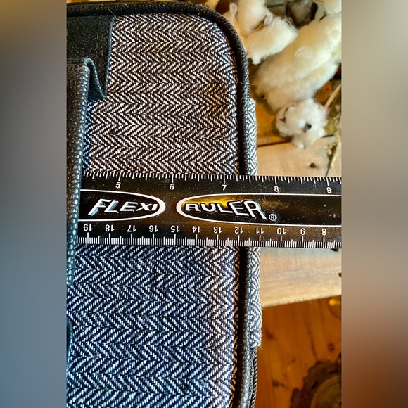 🌸Initials, Inc Train Case (J) 🌸 NWOT - Picture 10 of 11